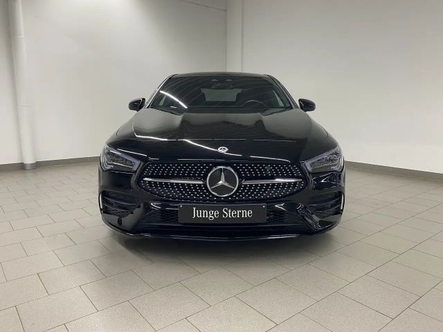 Mercedes-Benz CLA 220 AMG Line CLA 220 d Coupé
