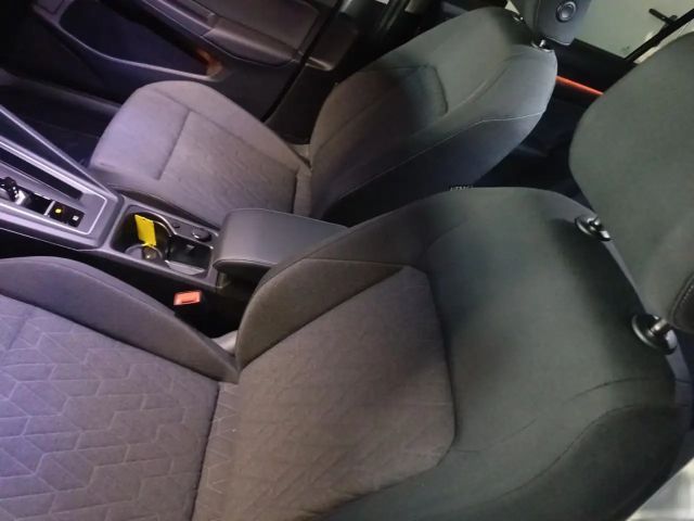 Volkswagen Golf 1.5 eTSI DSG Golf VIII Life