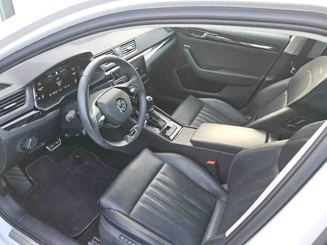 Skoda Superb Combi iV