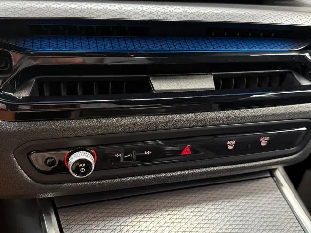 BMW 330 330i Touring xDrive