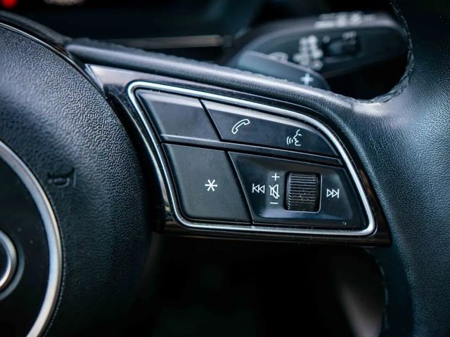 Audi A3 30 TFSI S-Tronic Sedan