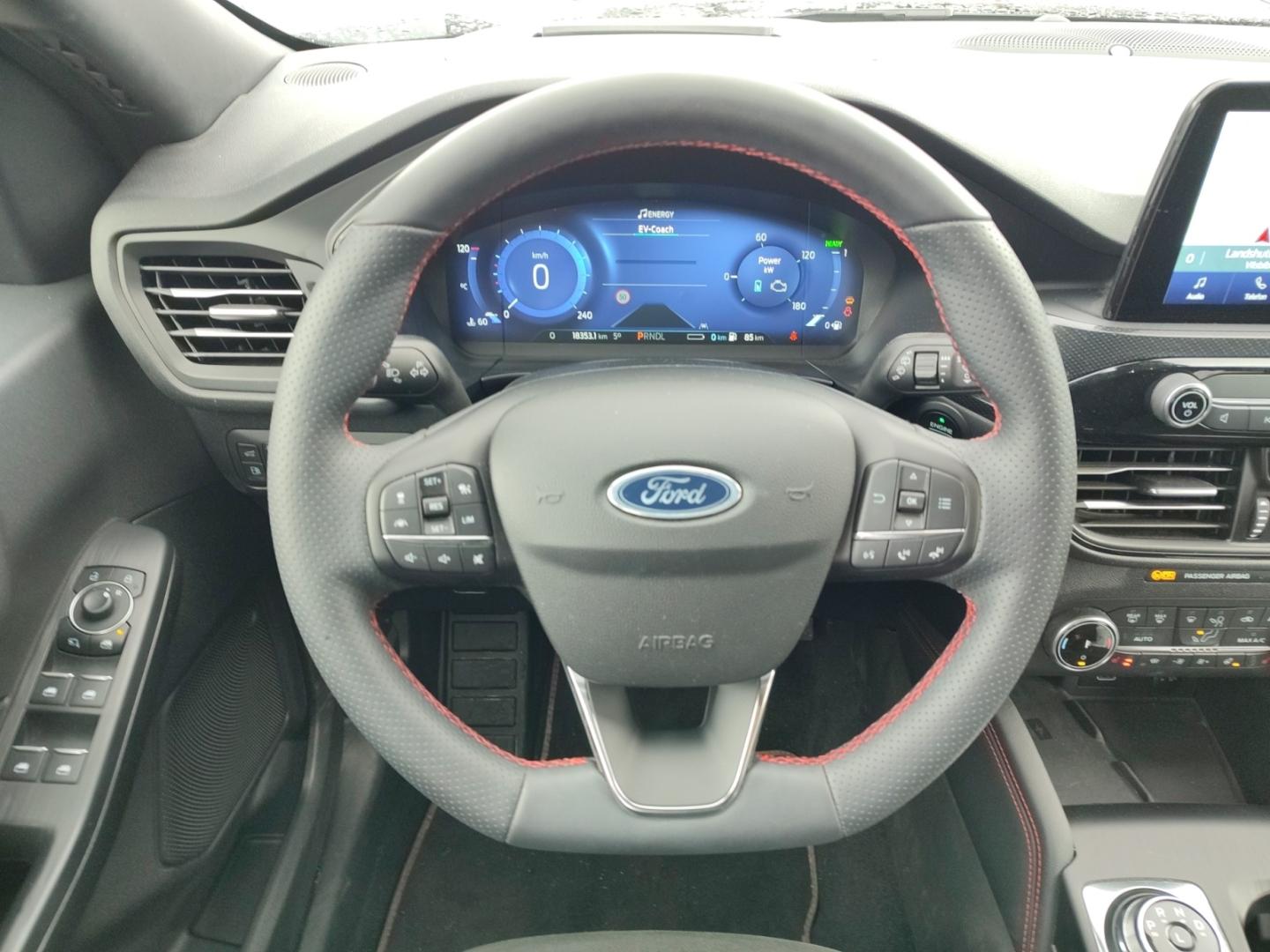 Ford Kuga Plug in Hybrid ST Line X
