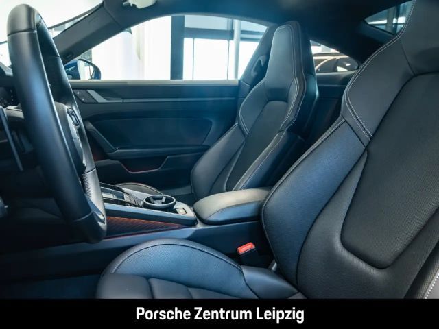 Porsche 911 992 Carrera Coupé