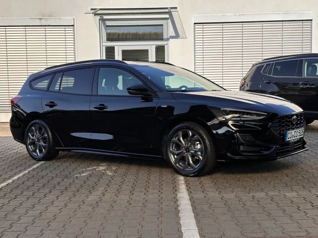 Ford Focus ST Line Wagon