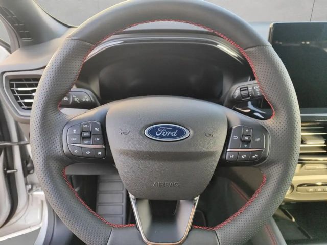 Ford Focus ST Line Wagon