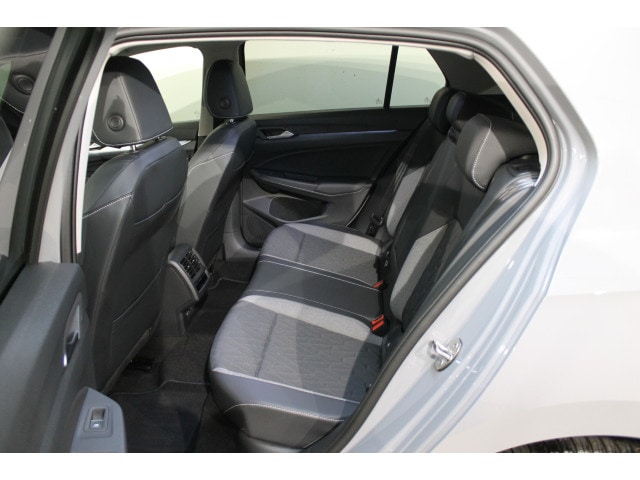 Volkswagen Golf 1.5 eTSI DSG Golf VIII