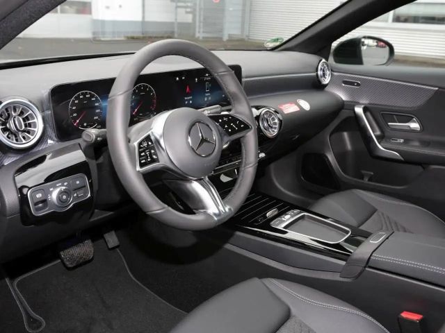 Mercedes-Benz A 200 Progressive