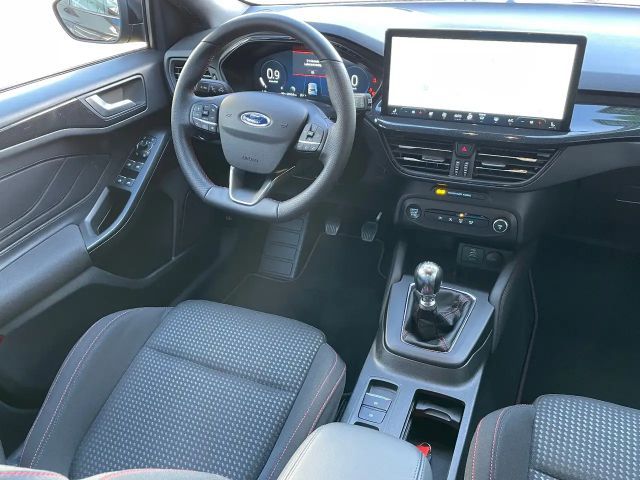 Ford Focus ST Line Wagon