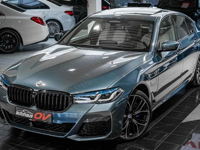 BMW 530 530e M-Sport Sedan