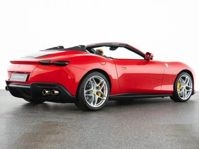 Ferrari Roma Spider