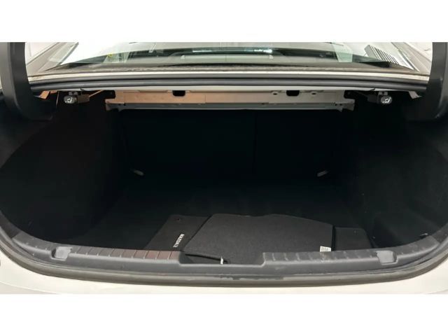 Mazda 3 Exclusive-line SkyActiv