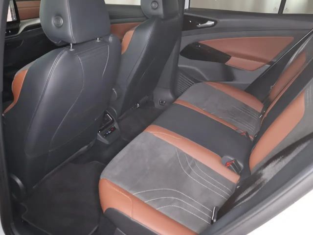 Volkswagen ID.5 150 kW 77 KWh Pro