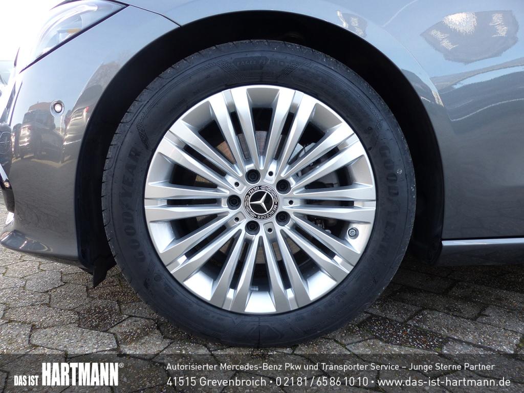 Mercedes-Benz C 180 AVANTGARDE Sedan