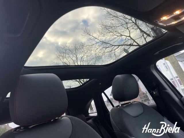 Mercedes-Benz GLA 220 4MATIC AMG Line