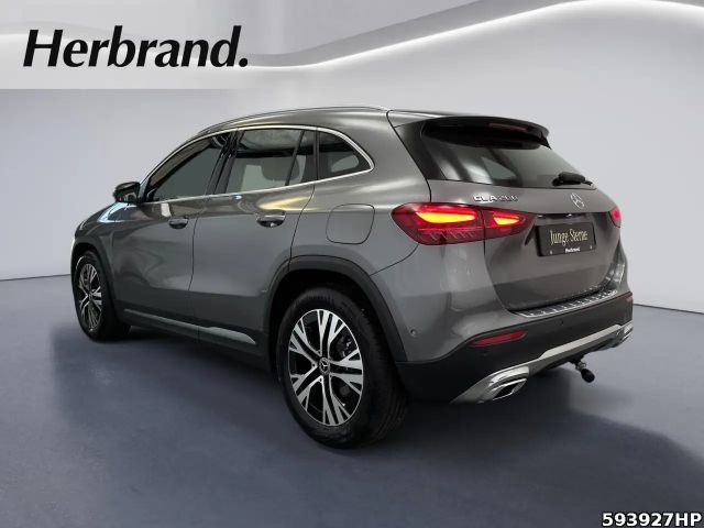 Mercedes-Benz GLA 200 Progressive