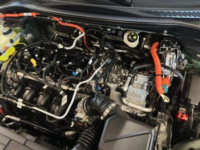 Ford Kuga Hybrid ST Line