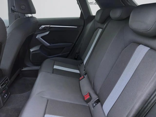 Audi A3 30 TFSI Sedan Sportback