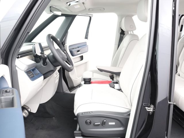 Volkswagen ID.Buzz Black CarPlay Matrix CCS ACC AHK