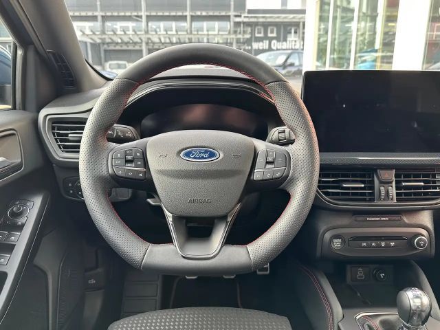 Ford Focus ST Line Wagon