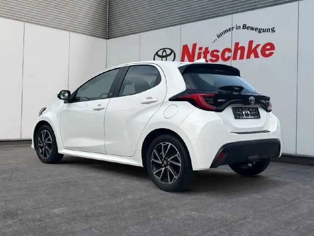 Toyota Yaris Comfort Hybride Team D