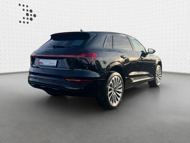 Audi Q8 e-tron 50 Quattro S-Line