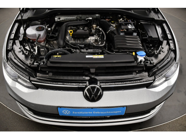 Volkswagen Golf 1.0 TSI Golf VIII Life Variant