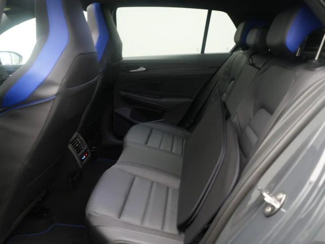 Volkswagen Golf Black Edition SPORTABGAS PANO H/K LEDE