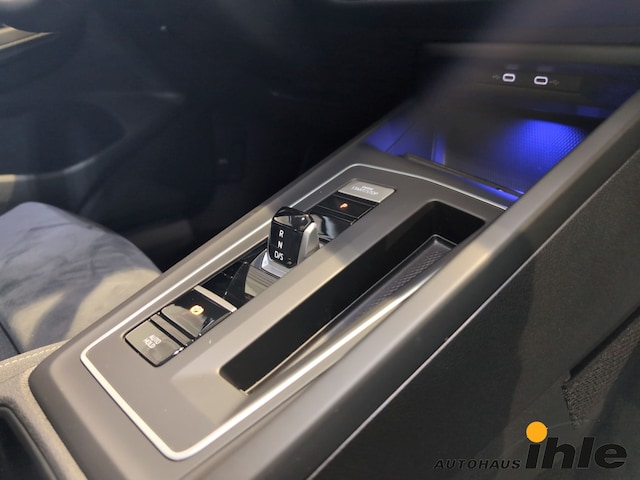 Volkswagen Golf DSG Golf VIII IQ.Drive Style