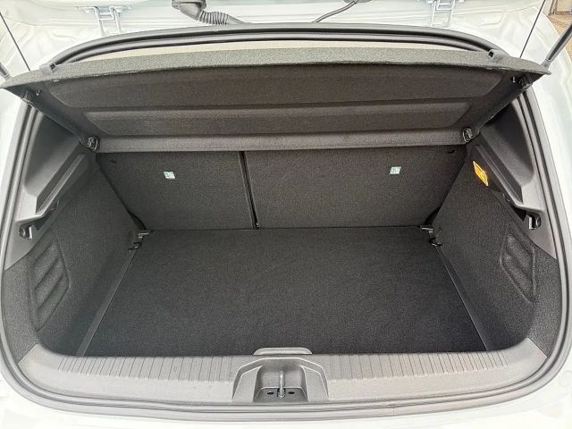 Mitsubishi Colt 67PS Benzin / Schaltgetriebe 1,0 MPI Invite (Ak...