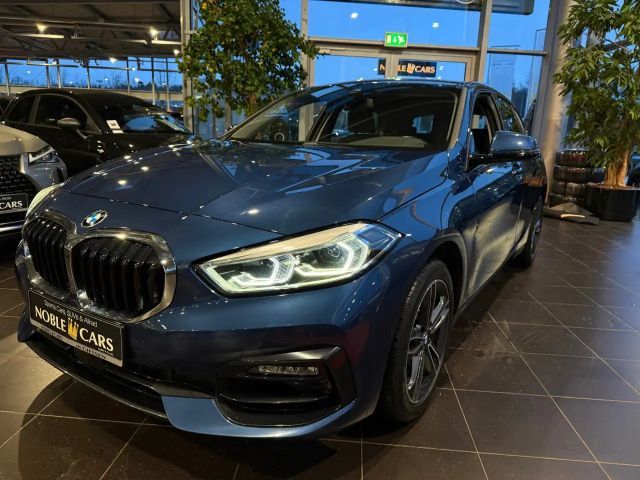 BMW 120 120i Sedan Sport Line