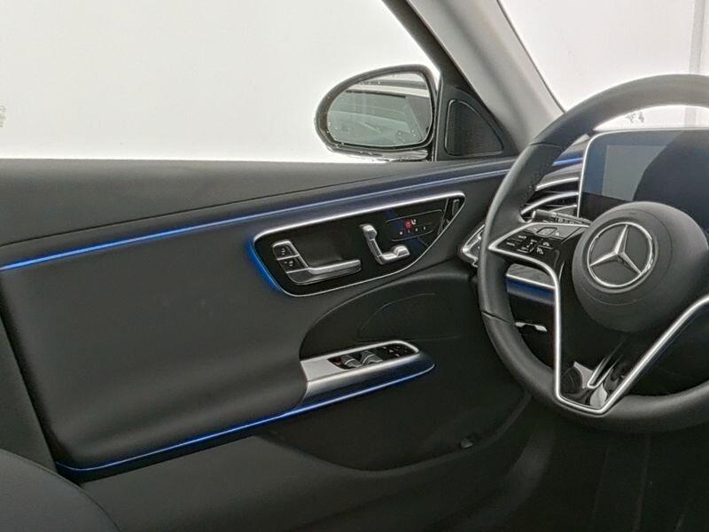 Mercedes-Benz E 200 AVANTGARDE Estate