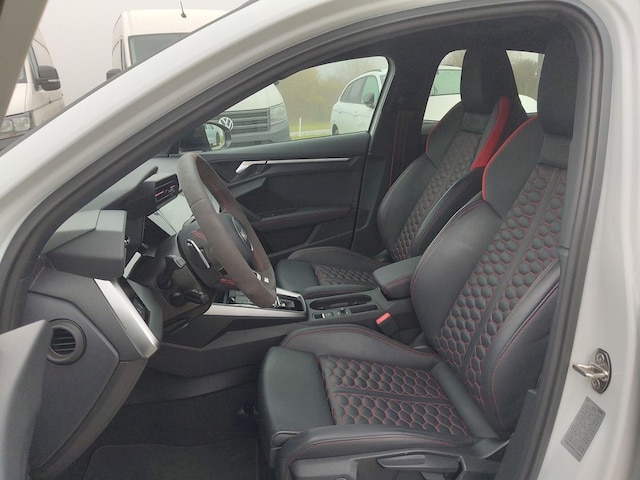 Audi RS3 Quattro S-Tronic Sedan