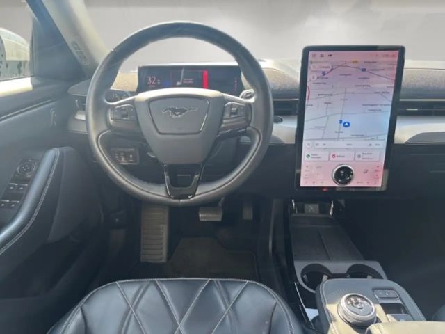 Ford Mustang Mach-E Standard range