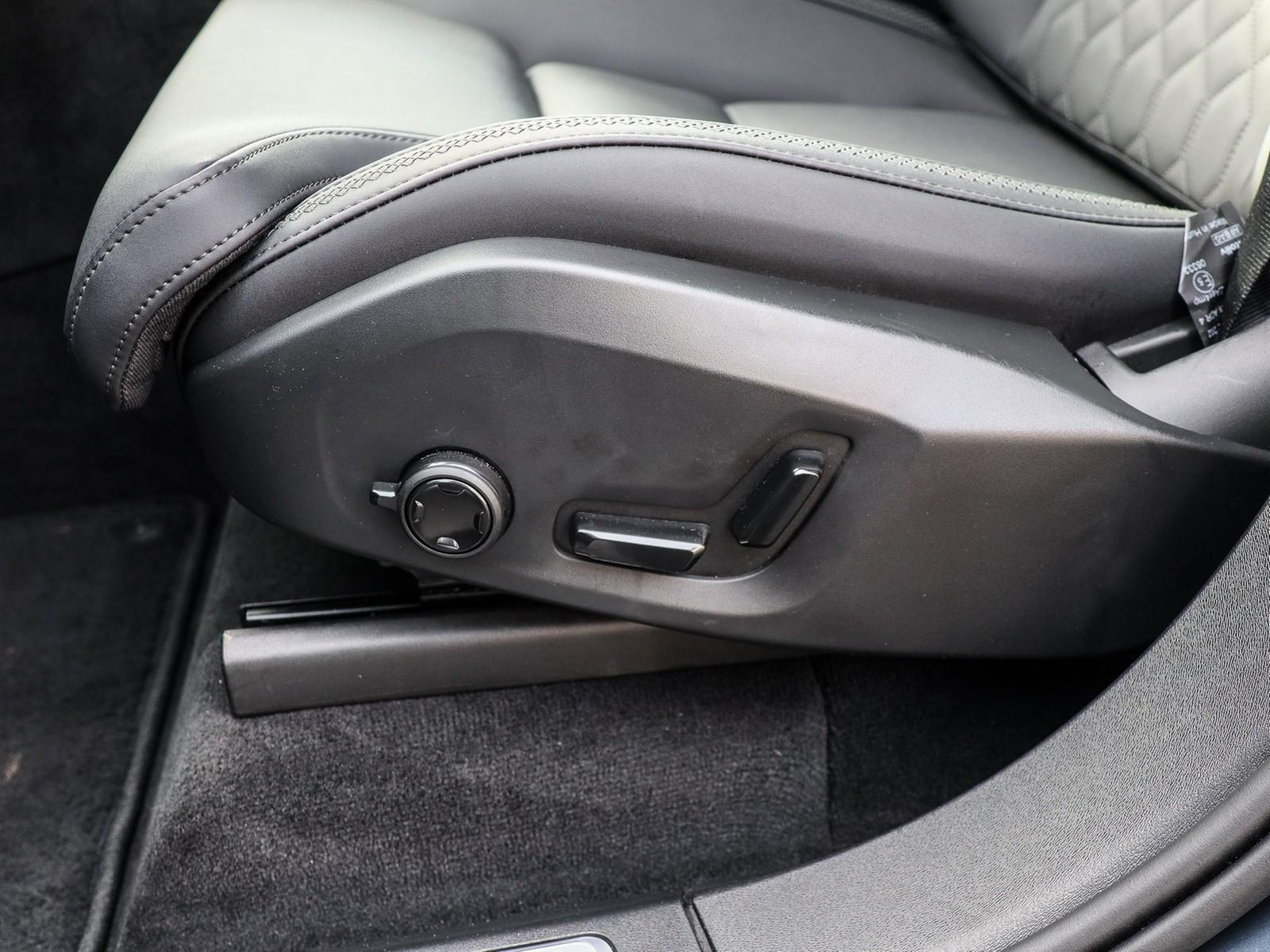 Volvo XC90 AWD Dark Plus Recharge T8