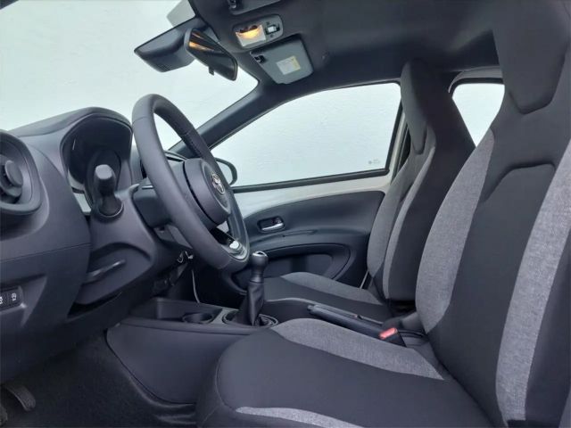Toyota Aygo X Play