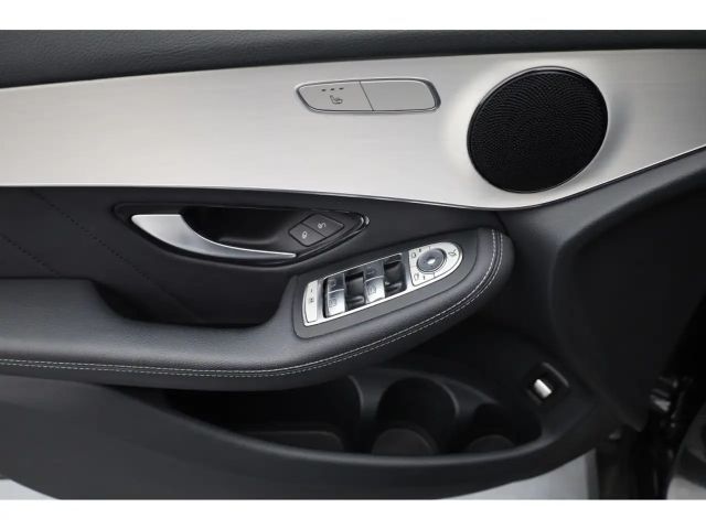 Mercedes-Benz GLC 300 4MATIC AMG Line GLC 300 d