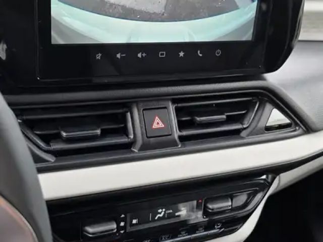 Suzuki Swift Hybrid Shine