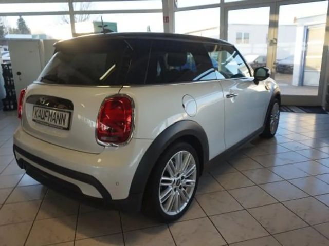 MINI Cooper COOPER 1,5 CAMDEN LEDER NAVI LED SHZ TEMPOMAT 17"
