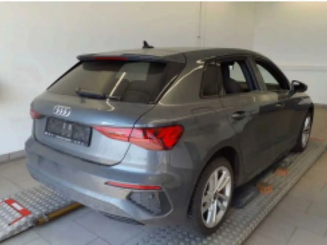 Audi A3 Hybride S-Line Sedan