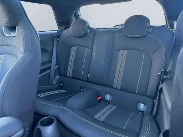 MINI Cooper JCW Trim *Bi-LED*Pano*Navi*CAM*SHZ*CarPlay*