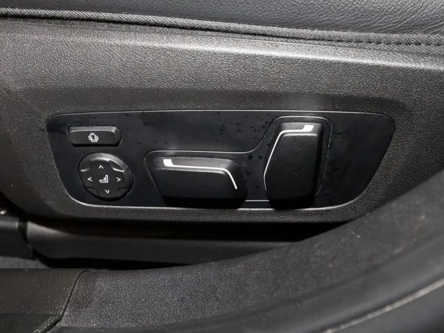 BMW 330 330i M-Sport Sedan