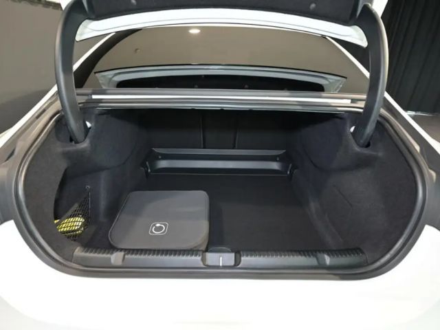 Mercedes-Benz EQE 300 AMG Line Sedan