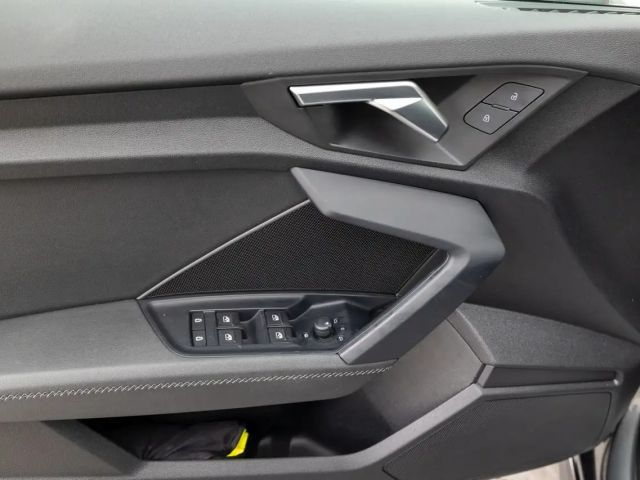 Audi A3 35 TFSI S-Line Sedan Sportback