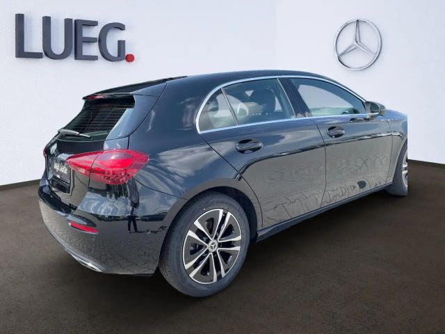 Mercedes-Benz A 180 Progressive