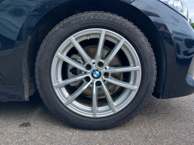 BMW 320 320d M-Sport Touring xDrive