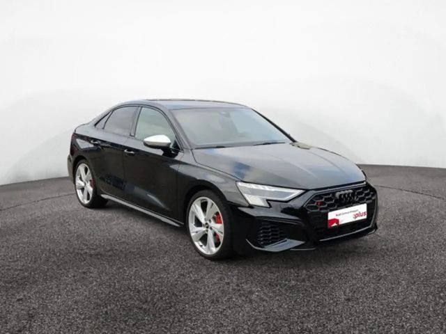 Audi S3 2.0 TFSI Business Quattro Sedan