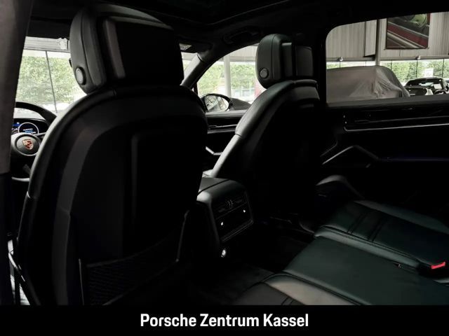Porsche Cayenne E-Hybrid Turbo