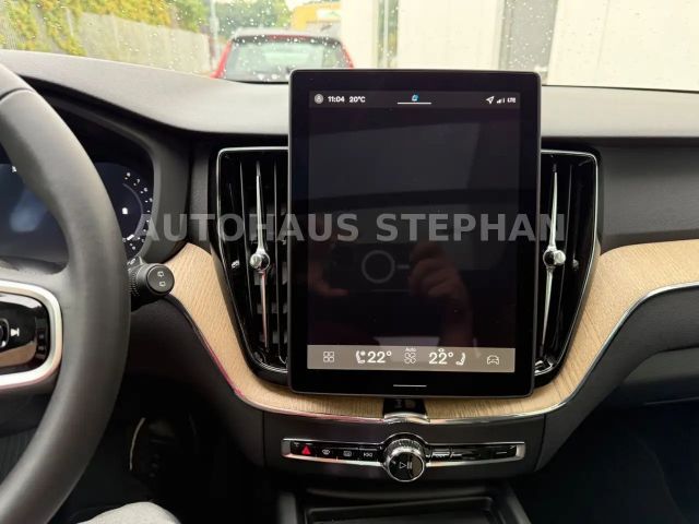 Volvo XC60 AWD Dark Plus