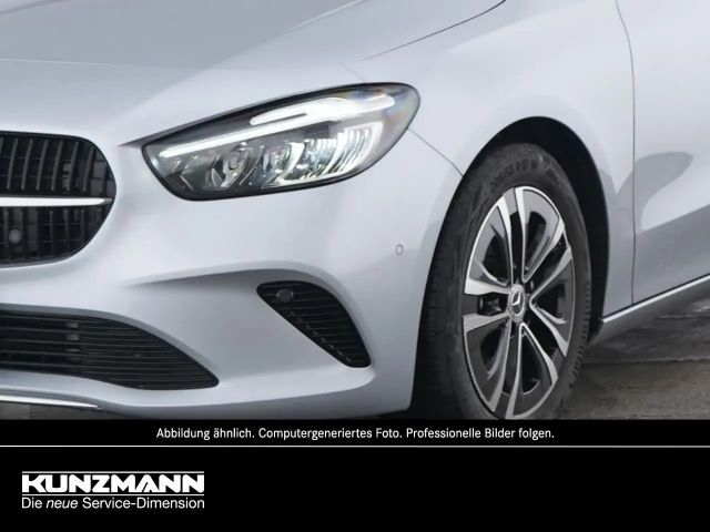 Mercedes-Benz B 220 4MATIC Progressive Sedan