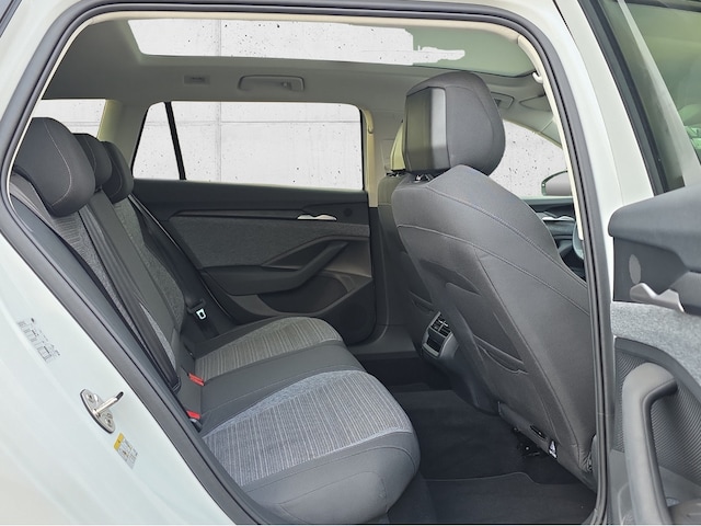 Skoda Superb 2.0 TDI Combi Selection